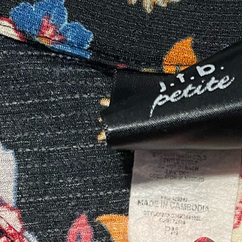 J.t.b. Petite medium floral blouse - Picture 5 of 5